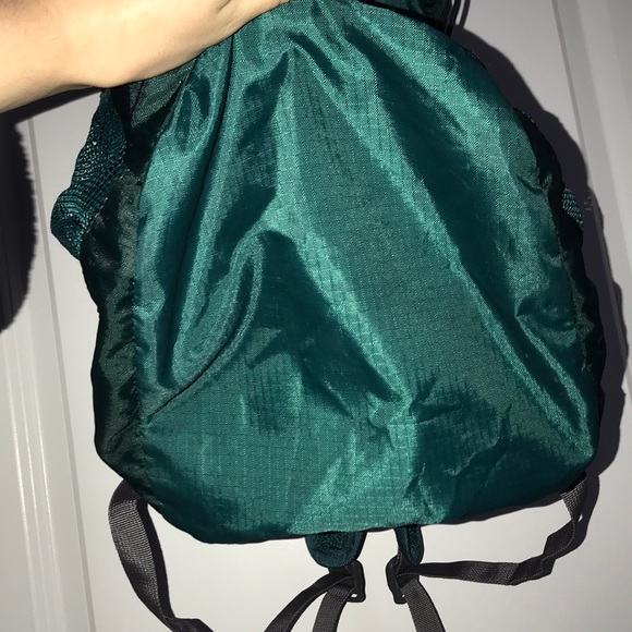 Eddie Bauer Backpack 💚 Like New - Picture 4 of 7